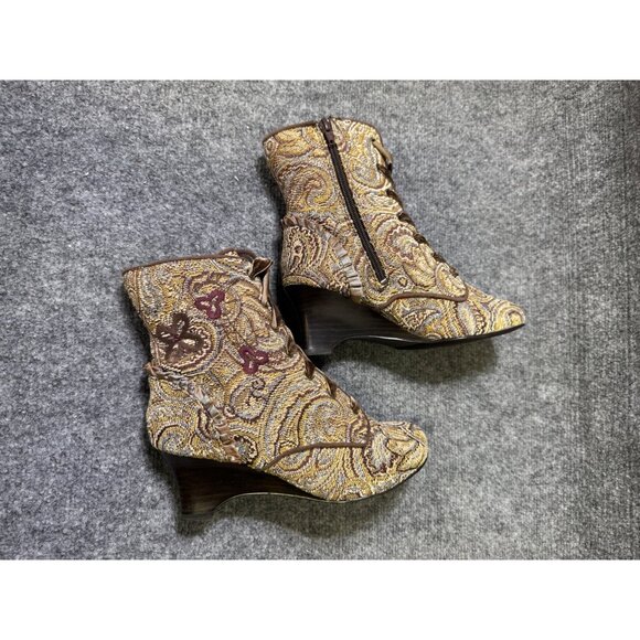 Mudd Aniston Womens Size 8M Brown Tapestry Lace-Up Ankle Boots - Picture 10 of 16
